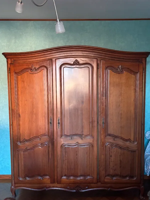 Armoire 3 portes en meurisier