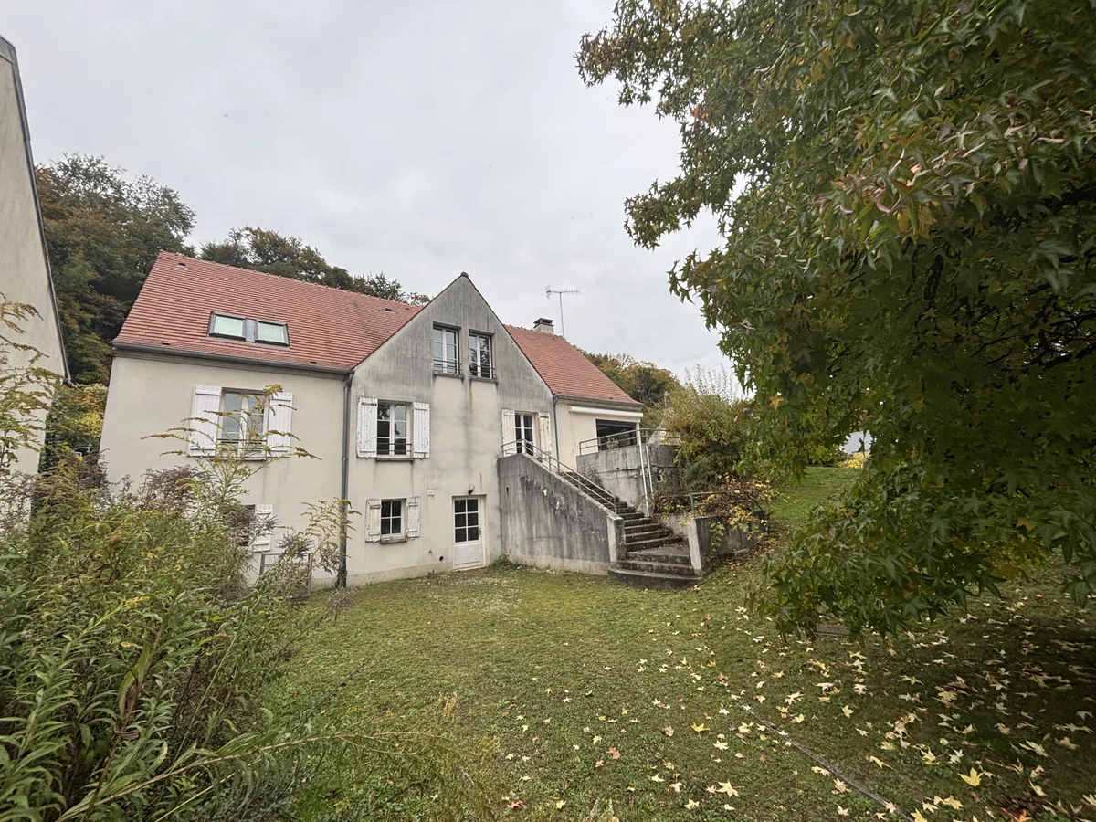 Immeuble de rapport à Pierrefonds