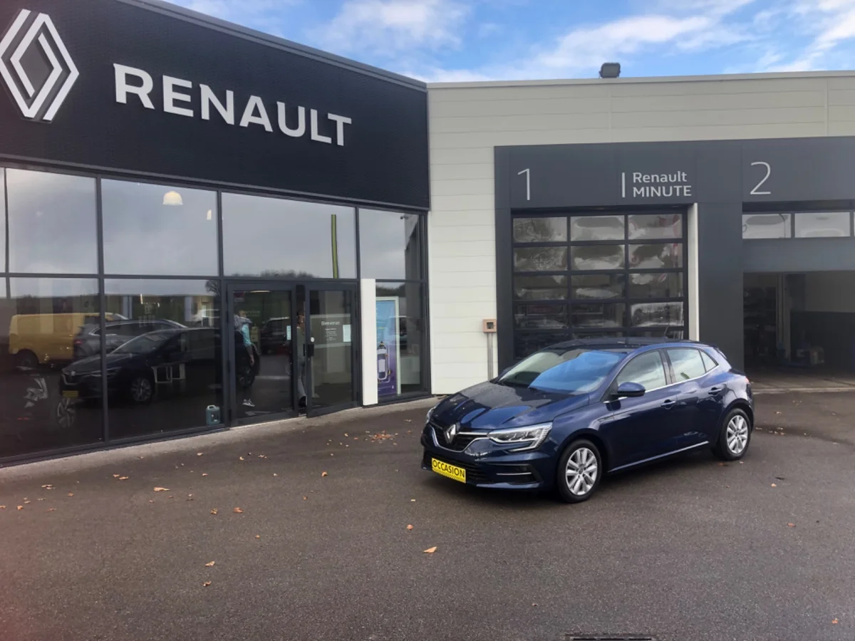 RENAULT MEGANE 1.3 TCE 140CH BUSINESS BOÎTE AUTOMATIQUE