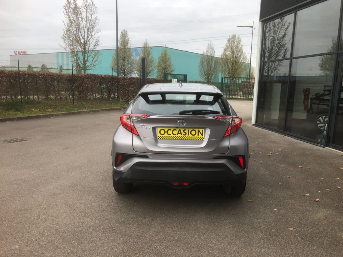 TOYOTA C-HR 1.2 T 2WD DYNAMIC - Miniature 3