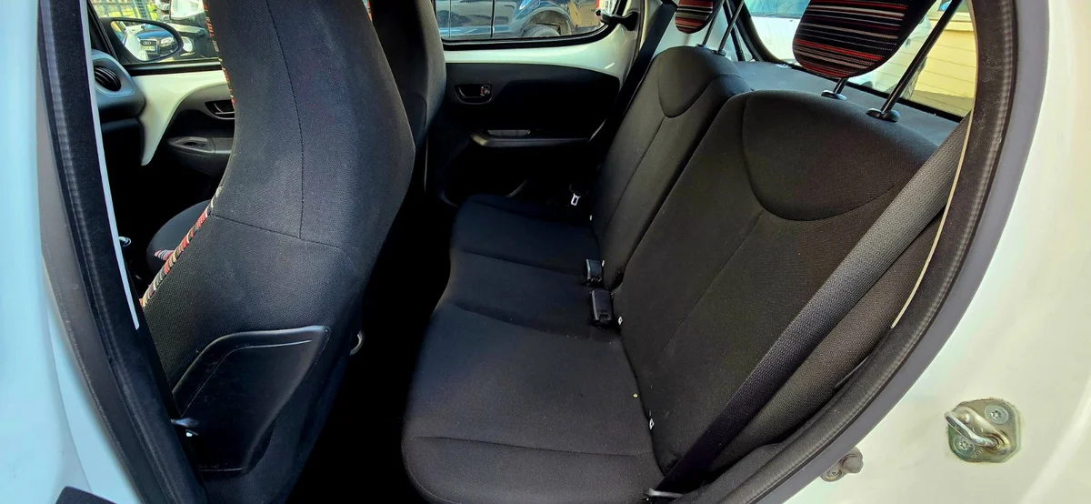 Citroën c1 1.0 vti 72 ch feel 5 portes GARANTIE 6 MOIS - Miniature 4