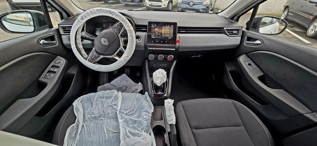 Renault clio v 1.0 tce 90 generation garantie 3 ans - Miniature 3
