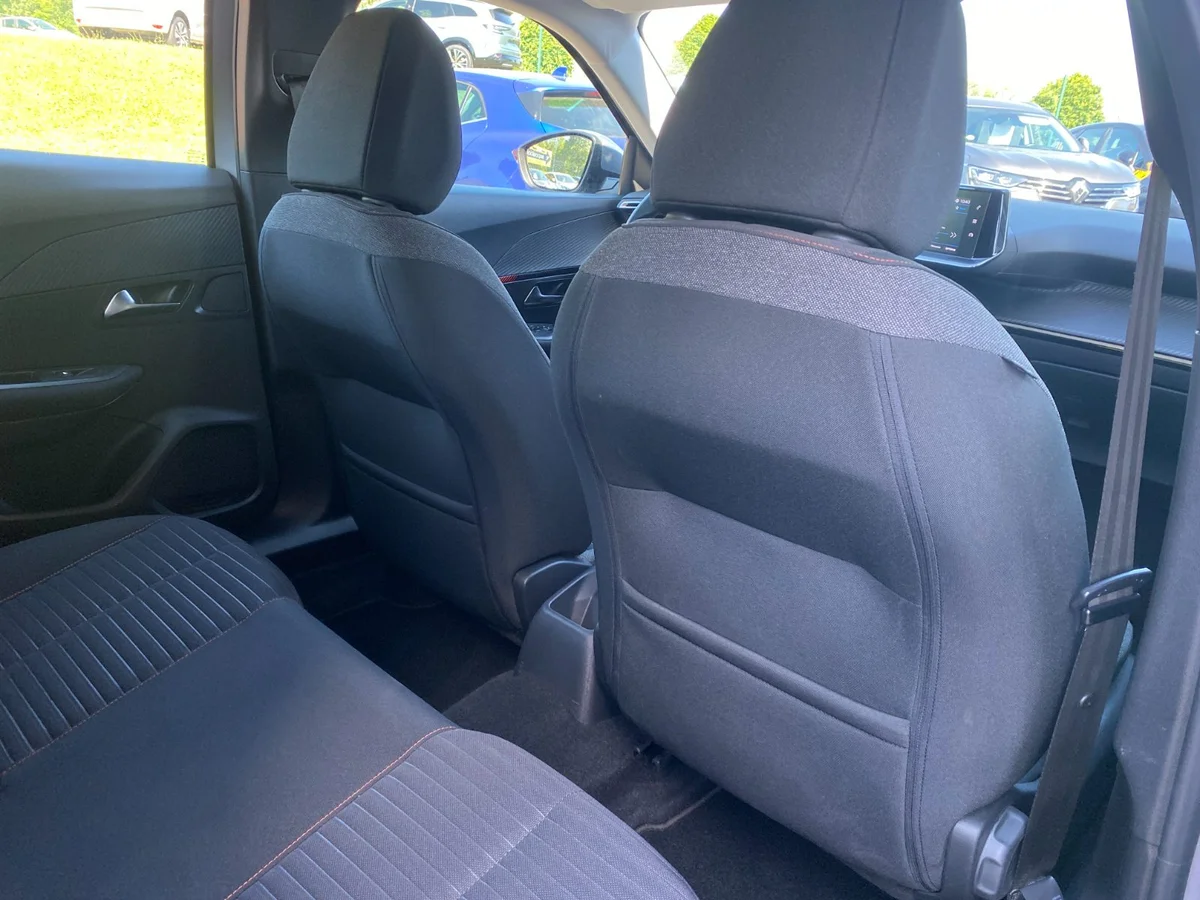 Peugeot 2008 1.5 Blue hdi 100 Active - Miniature 5