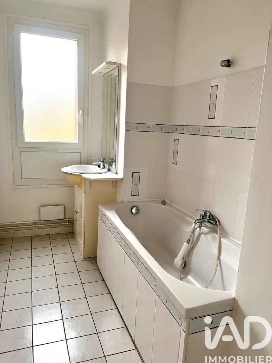 Vente d'un appartement avec balcon à COMPIEGNE  - Miniature 4